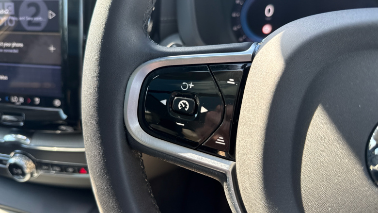 Volvo XC60 2.0 T8 [455] PHEV Ultra Dark 5dr AWD Geartronic Estate